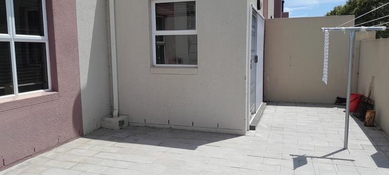 3 Bedroom Property for Sale in Buhrein Western Cape